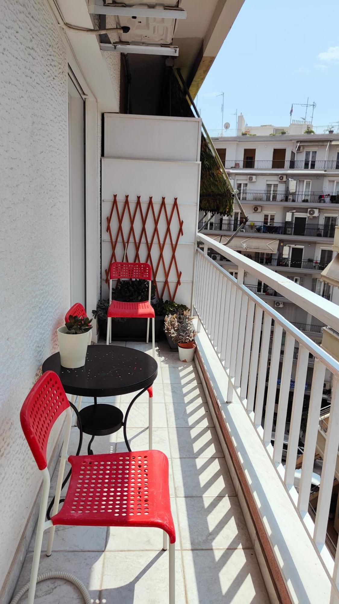 Think Home, Exploring The Center Of Thessaloniki Exterior photo
